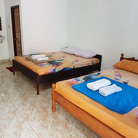 Red Island Bungalows Pasanggaran Номер фото